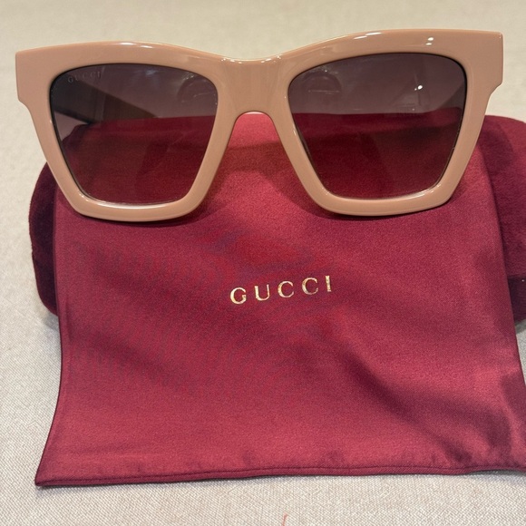 Gucci Accessories - Gucci Tan Sunglasses